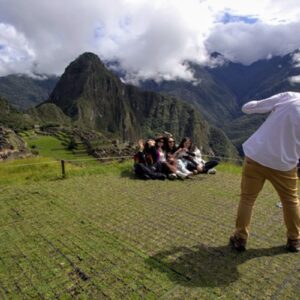 Cusco: investigan a influencers por uso indebido de imagen de Machu Picchu con fines publicitarios