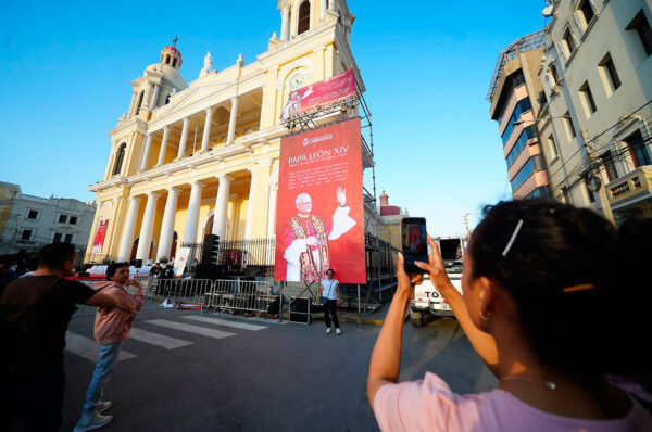 Perú dispone de 220 mil plazas-cama y 48 mil habitaciones de Airbnb para visita del papa León XIV