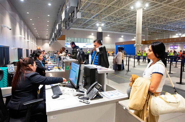 Aeropuerto Jorge Chávez: piden informe sobre adenda que eliminaría TUUA de transferencia nacional