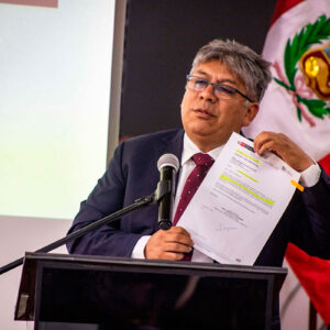 Gobernador de Cusco cuestiona al Ejecutivo por “minimizar” crisis en Machu Picchu