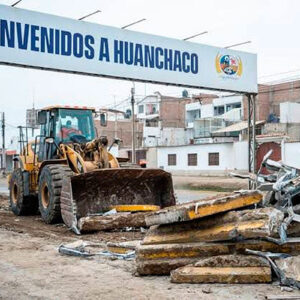 Empresarios turísticos de Huanchaco protestan por paralización de obras en vía a Trujillo