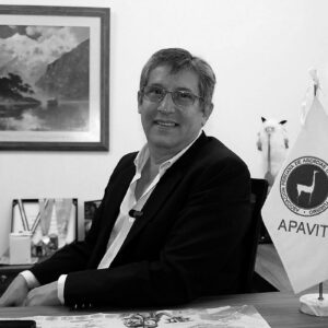 Mincetur, PromPerú, municipalidades y gremios de turismo dan el último adiós a Ricardo Acosta, presidente de Apavit