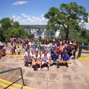 Misiones y Flybondi refuerzan su apuesta por el mercado peruano con fam trip a Iguazú [FOTOS]