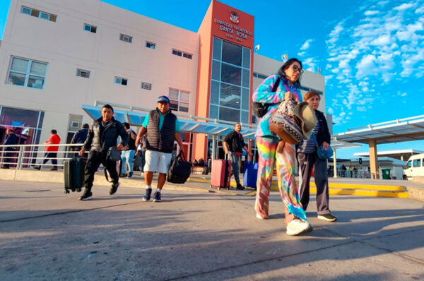 Perú refuerza control migratorio en frontera con Chile con moderno sistema biométrico