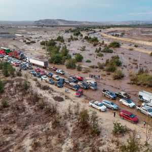 Mincetur coordinó atención a turistas suizos ante huaico que bloqueó Panamericana Sur