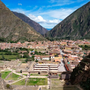 Ollantaytambo prohíbe ingreso de buses y vehículos pesados para proteger su patrimonio