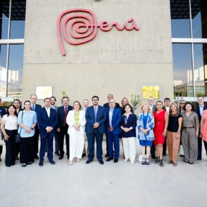 Ministro Reyes se reúne con gremios de turismo y promete articulación interinstitucional