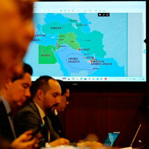 Cancillería coordina evacuación de peruanos en tránsito en Medio Oriente