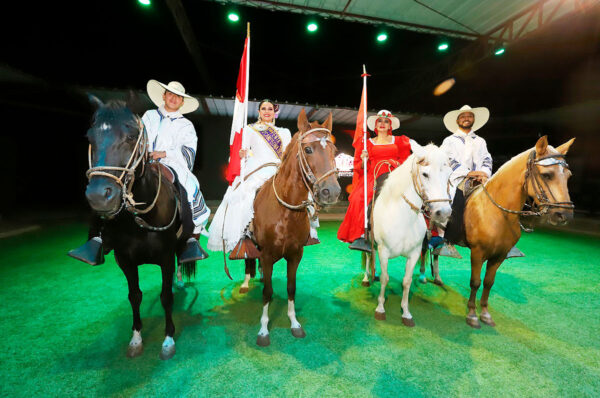 Dpaso Hacienda Surco reabre con cena show y espectáculo del Caballo Peruano de Paso en Lima [FOTOS]