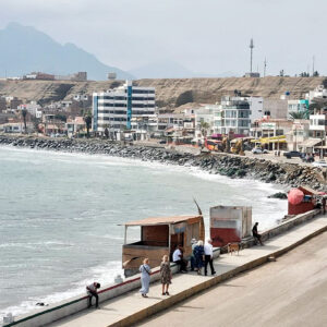 La Libertad: reinician obras de enrocado en balneario de Huanchaco