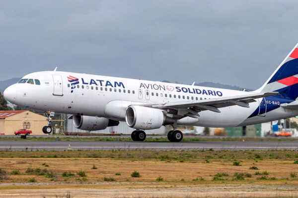 Latam activó su Avión Solidario para repatriar a peruanos varados en Bolivia