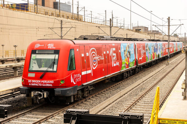PromPerú lanza el Tren Marca Perú en la Línea 1 del Metro de Lima por sus 15 años