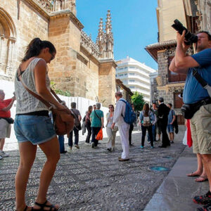 Turismo internacional creció 2% en primer trimestre en medio de creciente incertidumbre