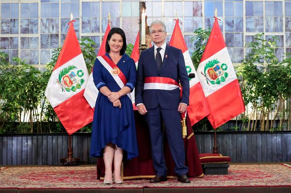 Vladimiro Huaroc juró como nuevo ministro del Ambiente con reto en biodiversidad y cambio climático