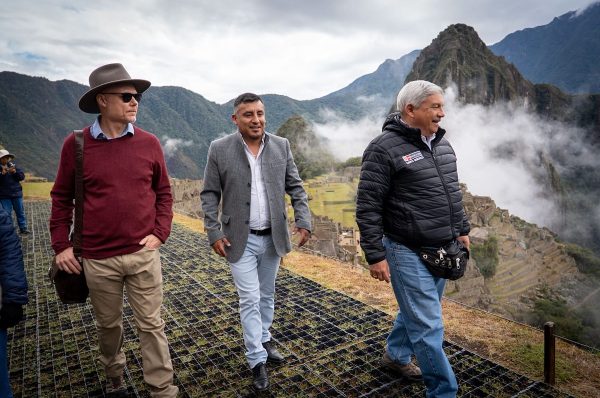 Nuevos hallazgos revelan más caminos prehispánicos en el entorno de Machu Picchu