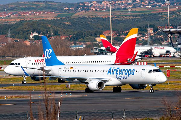 Iberia y Air Europa suman vuelos entre Madrid y Andalucía tras accidente de tren