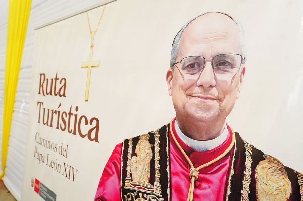 Visita del Papa León: Trujillo apoyará capacidad hotelera de Chiclayo y confirman vuelo desde Cuenca